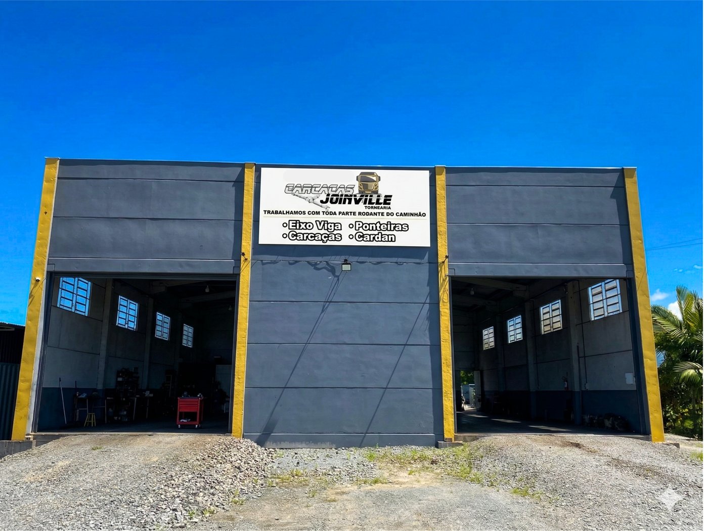 Fachada da oficina Carcaças Joinville